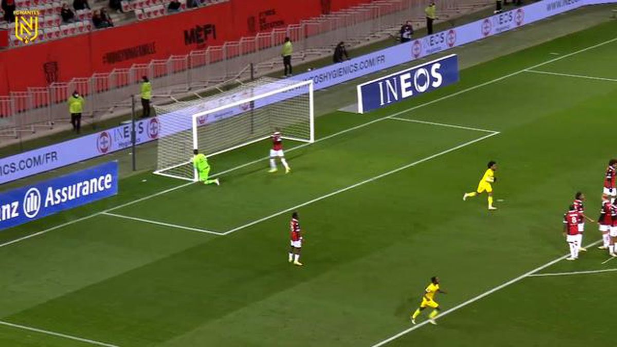 Andrei Girotto\'nun Nice\'e Attığı Serbest Vuruş Golü