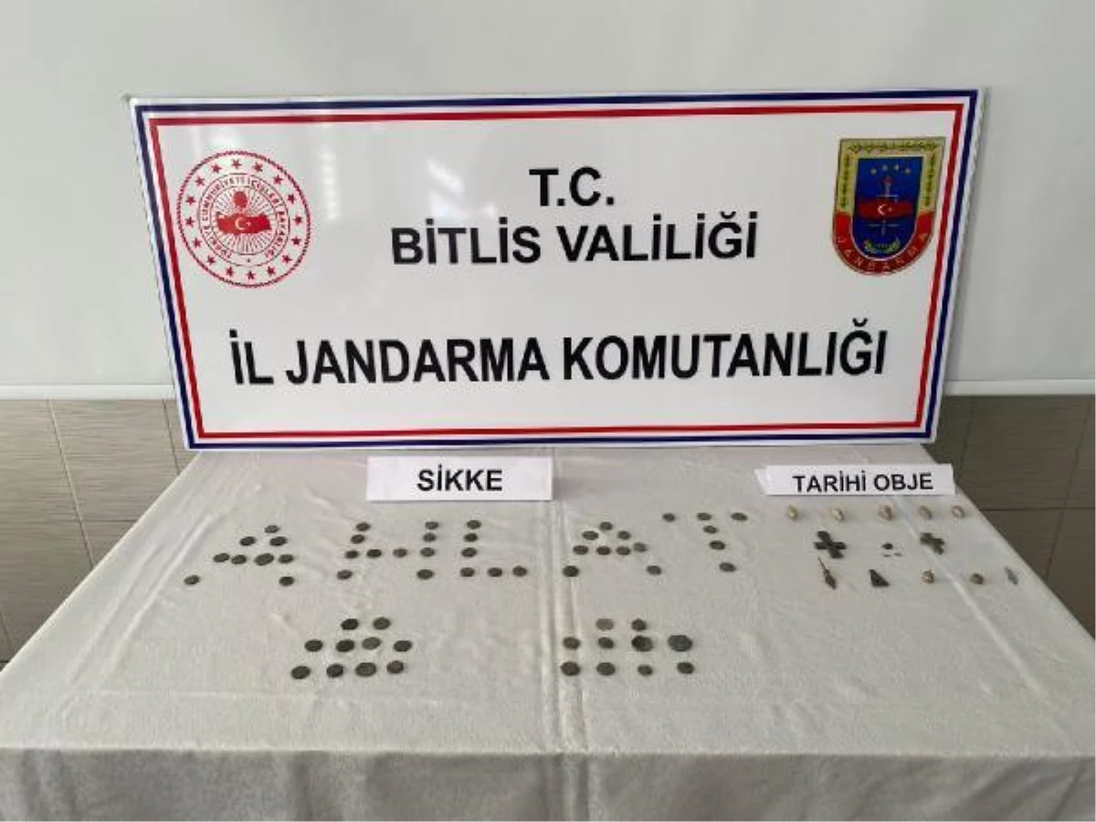 Bitlis\'te tarihi eser operasyonu: 61 sikke ile 12 obje ele geçirildi
