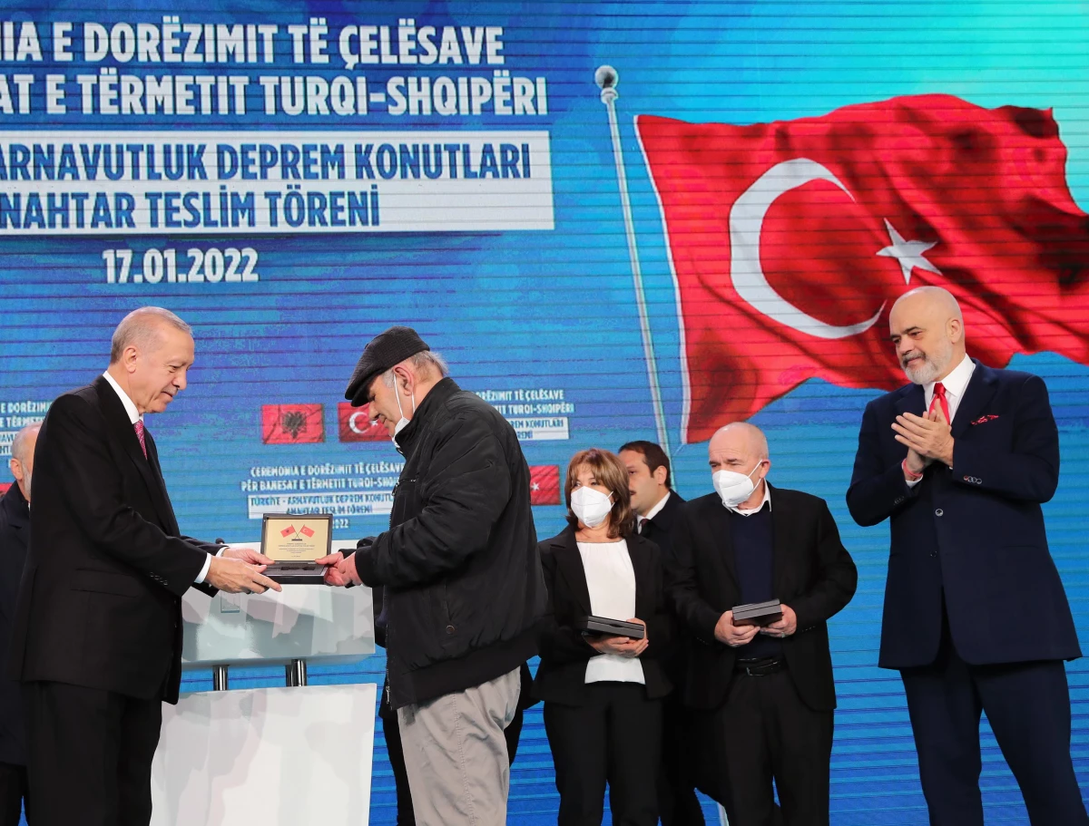 Cumhurbaşkanı Erdoğan, TOKİ\'nin Arnavutluk\'ta inşa ettiği deprem konutlarının teslim töreninde konuştu Açıklaması
