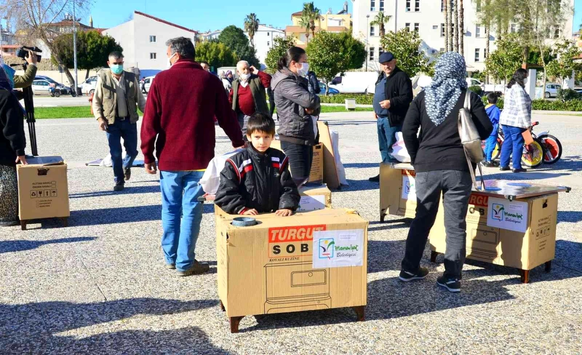 Son dakika haber: Manavgat Belediyesi\'nden yangınzedelere soba ve bisiklet desteği