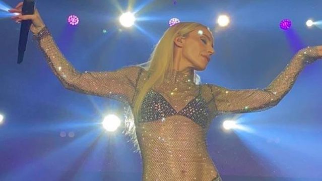 Seren Serengil ve Ebru Polat, transparan elbisesiyle kalça dansı yapan Gülşen'e tepki gösterdi