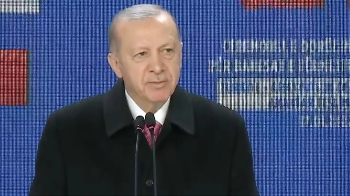 Son Dakika! Cumhurbaşkanı Erdoğan, Arnavutluk\'ta deprem konutları teslim töreninde konuşuyor: Her daim yanınızda olmayı sürdüreceğiz