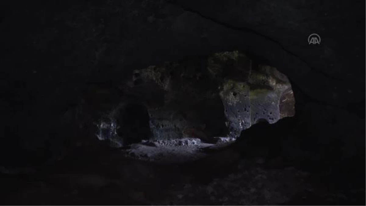 Yarımburgaz Mağarası\'ndaki yeni galeriler, insanlık tarihine ışık tutacak