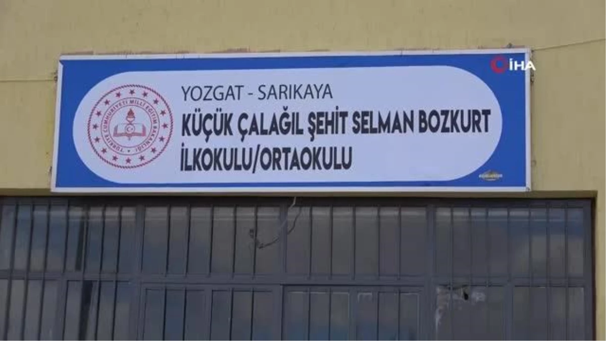 Yozgat\'ta öğretmenler "Eşekli kütüphane" ile köy halkını kitapla buluşturuyor