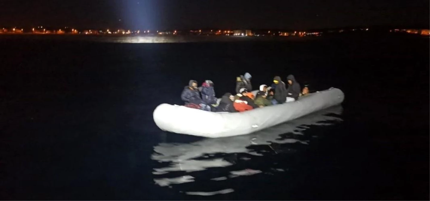 Ayvalık\'ta 45 düzensiz göçmen kurtarıldı