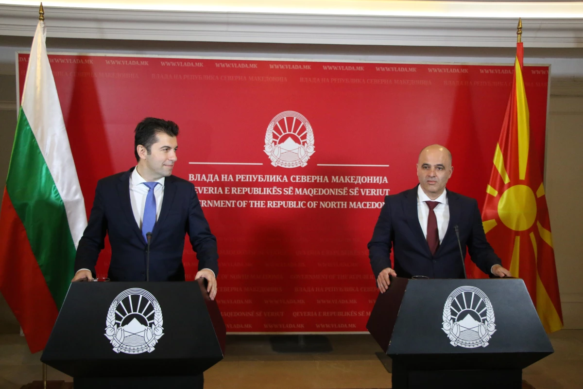 Bulgaristan Başbakanı Petkov, Kuzey Makedonya'yı ziyaret etti