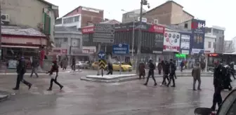 Elazığ beyaz gelinliğini giydi