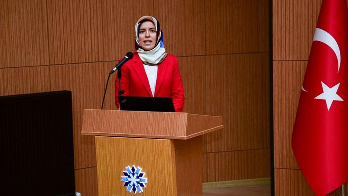 ETÜ-KOSGEB iş birliğiyle düzenlenen seminerde KOBİ\'lerin geleceği konuşuldu