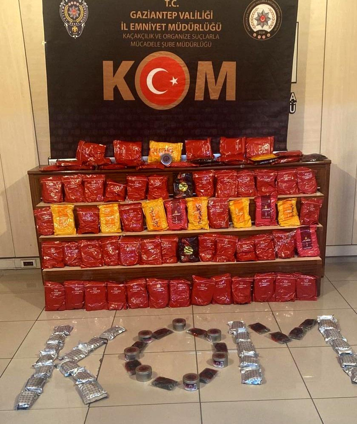 Gaziantep\'te 88 kilogram kaçak nargile tütünü ele geçirildi
