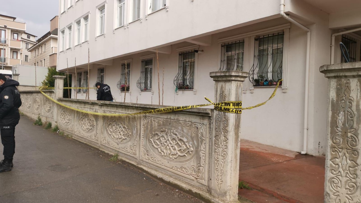 Kocaeli\'de beşinci kattan düşen kadın öldü
