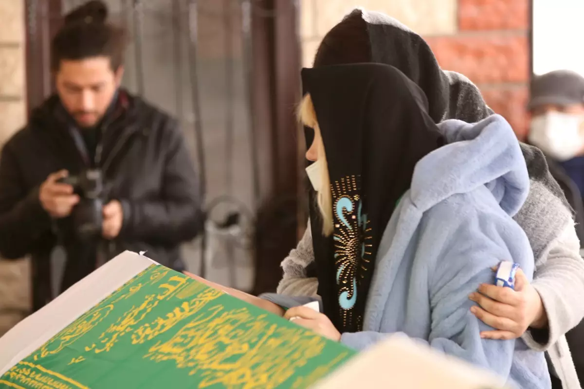 Son dakika gündem: Koronavirüs tedavisi gören lise öğrencisi hayatını kaybetti