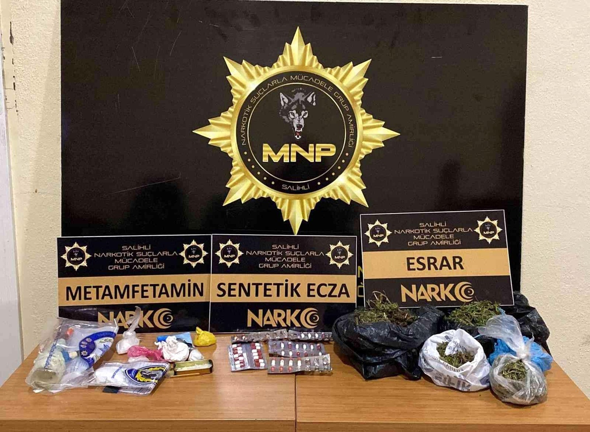 Manisa\'da 11 adrese eş zamanlı uyuşturucu operasyonu