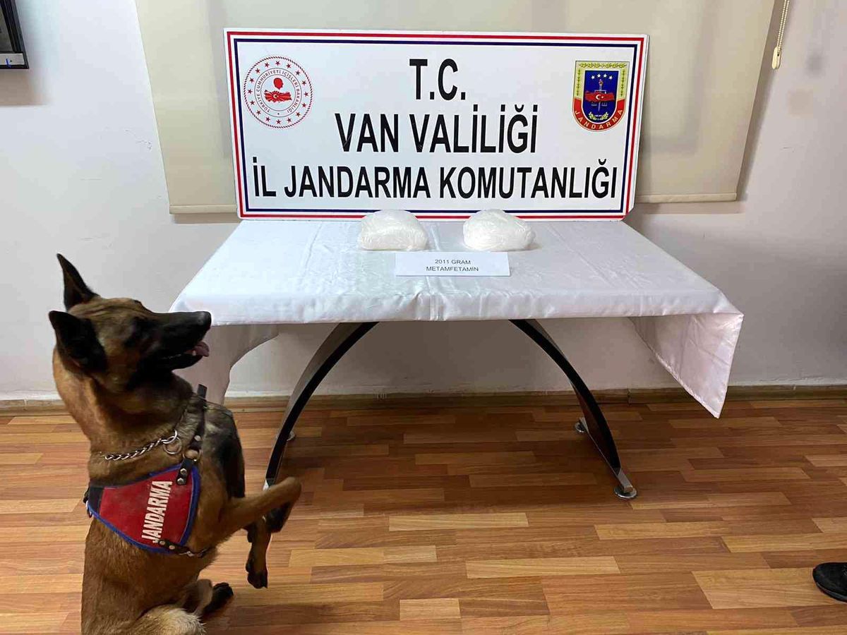 Muradiye\'de 2 kilo metamfetamin ele geçirildi