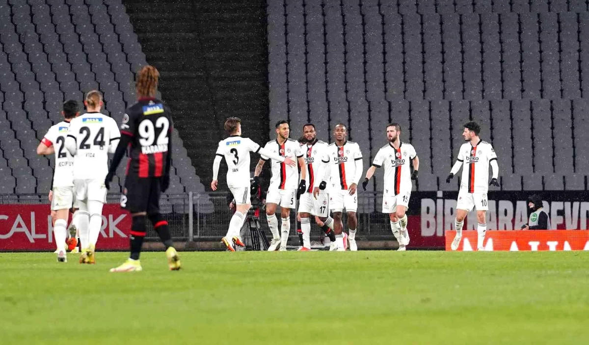 Spor Toto Süper Lig: Fatih Karagümrük: 0 - Beşiktaş: 1 (Maç sonucu)