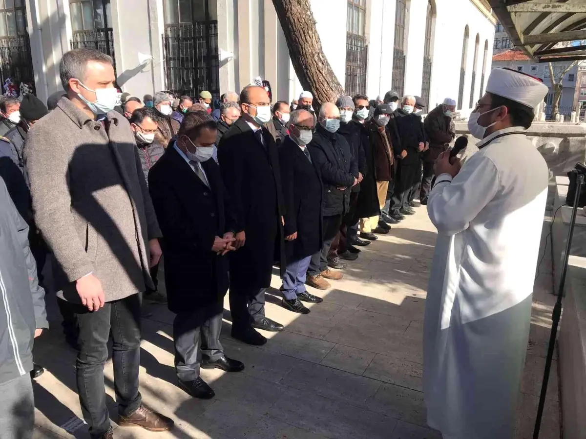 ÇANAKKALE - Süleyman Şah Türbesi\'nin mimarı Prof. Dr. Ünal Demirarslan, Gelibolu\'da toprağa verildi