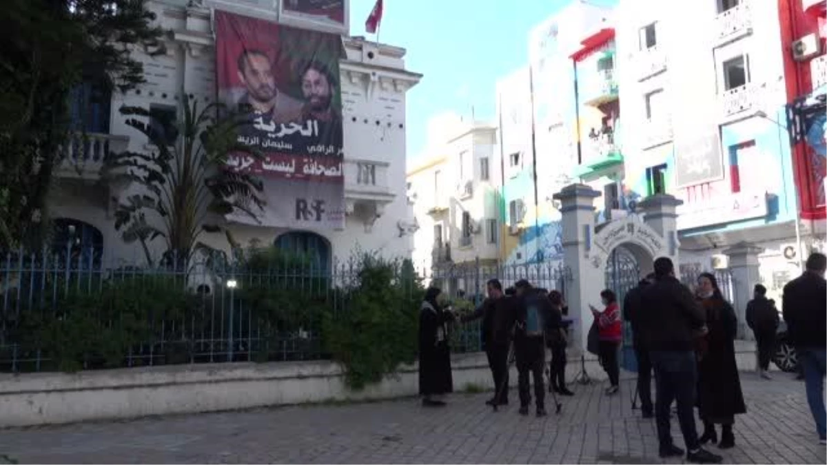 Tunuslu STK\'ler 14 Ocak\'taki gösteride tutuklananların serbest bırakılmasını istedi