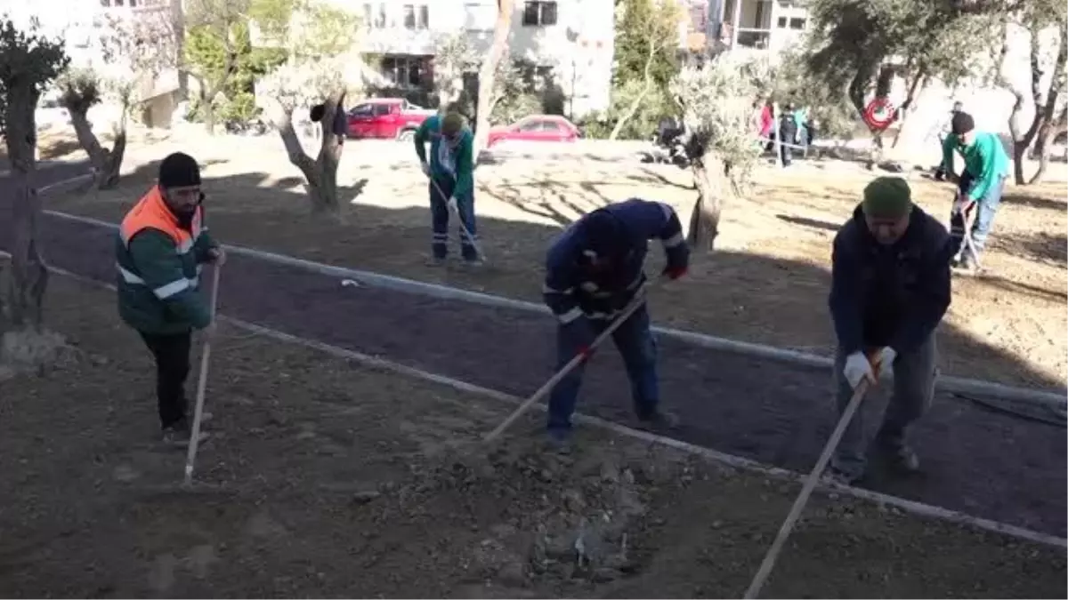 Yemyeşil bir Kuşadası için çalışmalar sürüyor... Behice Boran Parkı\'nın yapım çalışmalarında sona gelindi