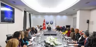 Bakan Özer olgunlaşma enstitülerinin müdürleriyle bir araya geldi