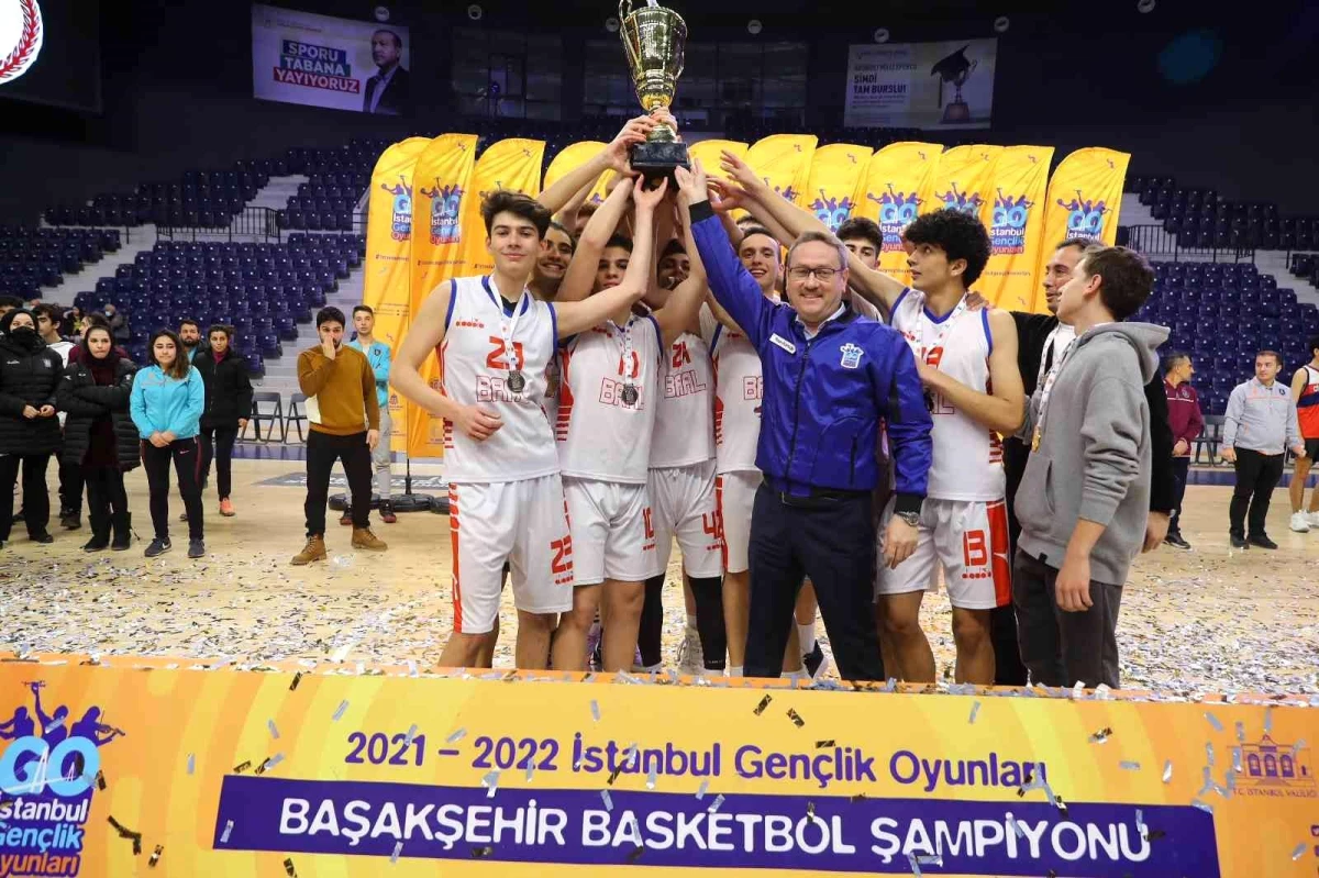 Başakşehir\'de erkekler basketbol şampiyonu belli oldu