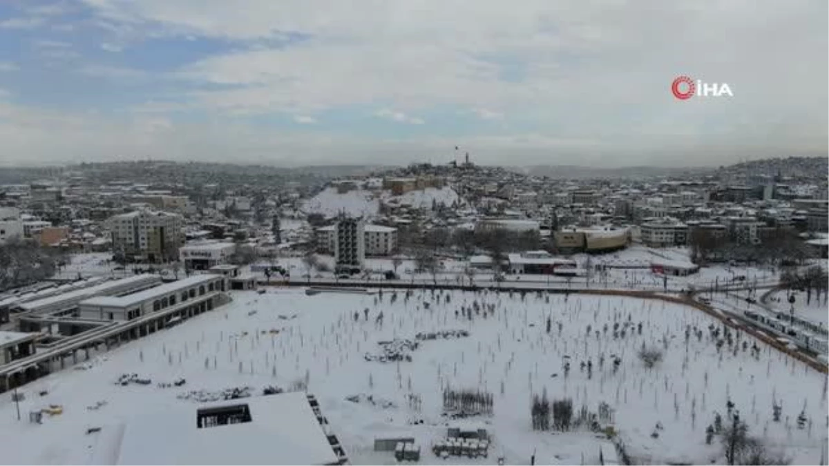 Gaziantep\'te çileye dönüşen kar havadan görüntülendi