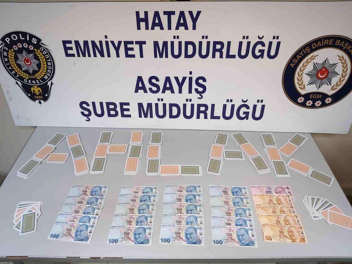 Hatay\'da kıraathaneyi kumarhaneye çevirmişler