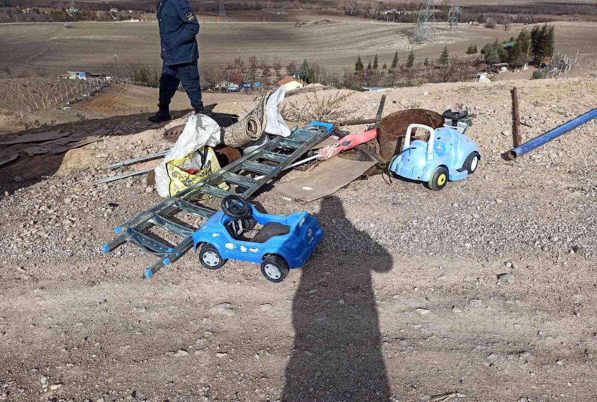 Hobi bahçelerine dadanan hırsızı jandarma suçüstü yakaladı