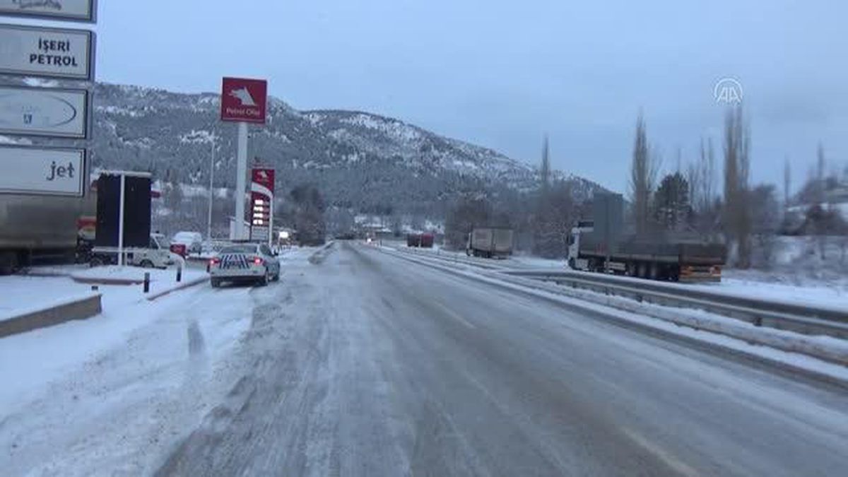 Kar yağışı ve soğuk hava etkili oldu