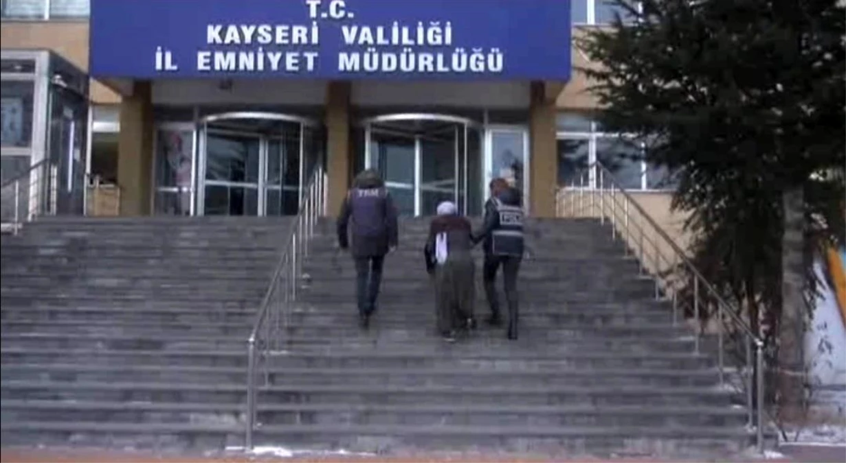Son dakika: Kayseri\'deki FETÖ operasyonunda 2 tutuklama