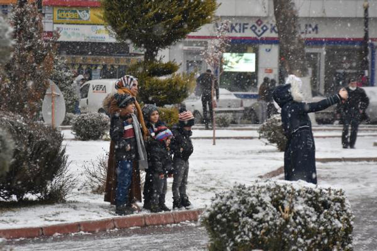 Kilis'te olumsuz hava koşulları nedeniyle okullar yarın tatil edildi