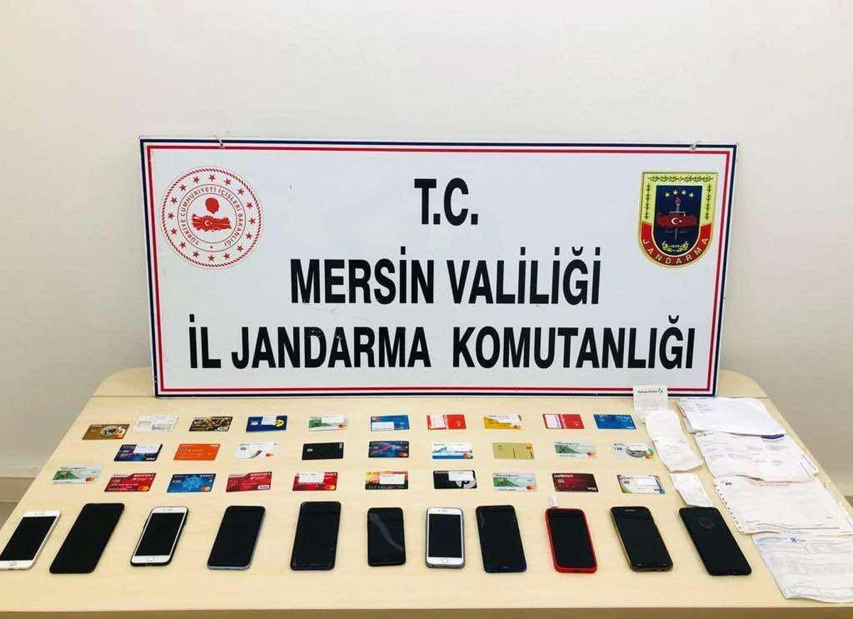 Mersin\'de yasadışı bahis operasyonunda 4 kişi gözaltına alındı