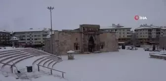 Sivas kar altında kaldı