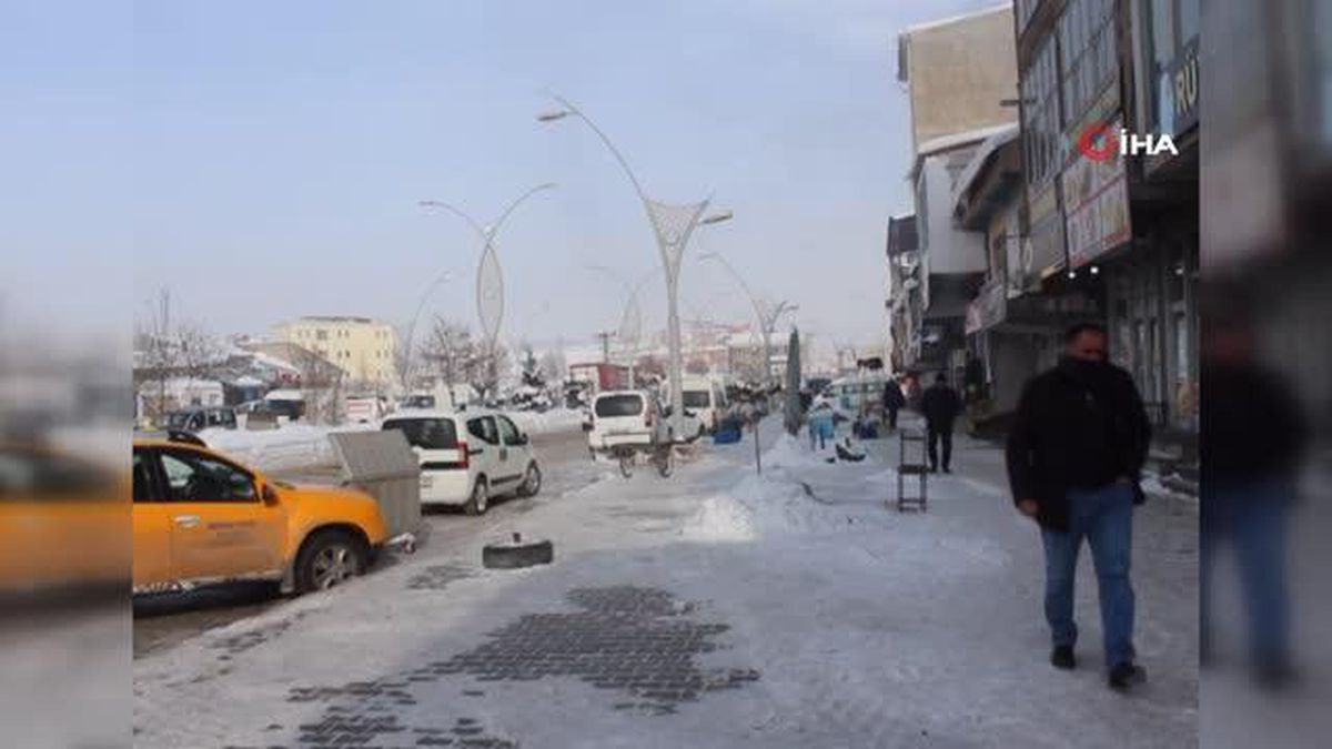 Türkiye'nin en soğuk ilçesinde dereceler eksi 39'u gördü
