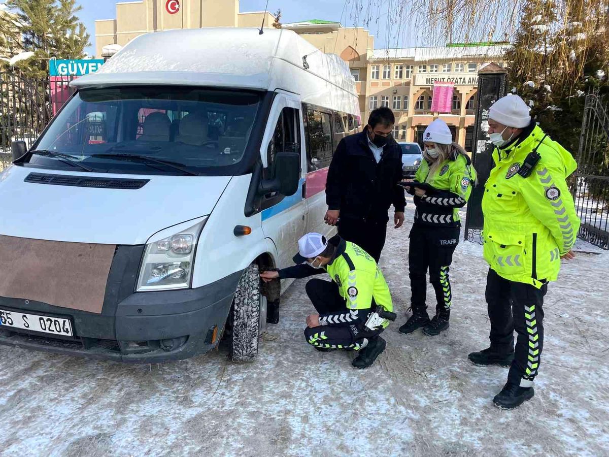 Son dakika haberleri... Van polisinden \'trafik güvenliği\' faaliyeti