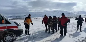 Yaptıkları strafor botla barajda mahsur kaldılar