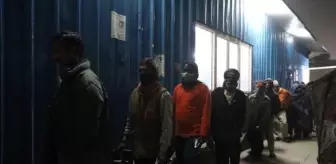 YENİ DELHİ - Hindistan'daki evsizler