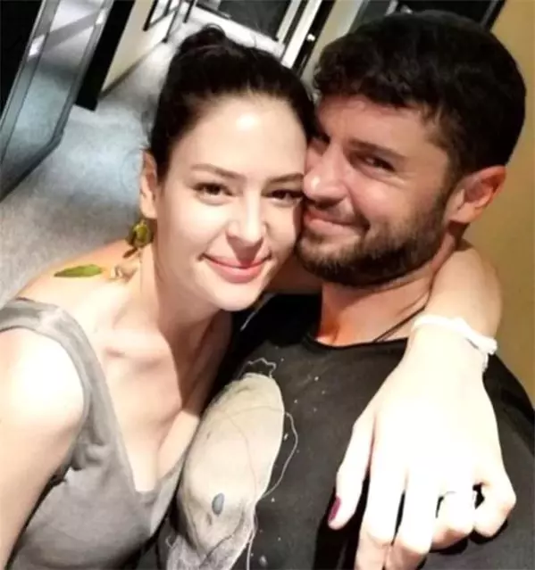 Yıldız Çağrı Atiksoy ile Berk Oktay ilişkisinde flaş gelişme