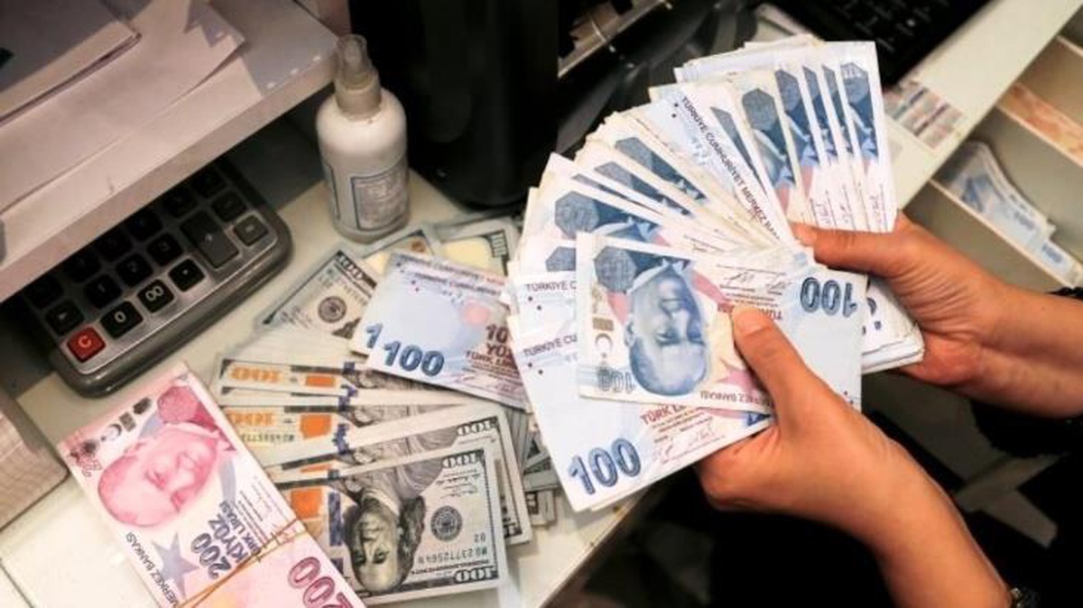 Asgari ücreti kabul etmeyen işverenler, çalışanlarından 1000 lira para istiyor!