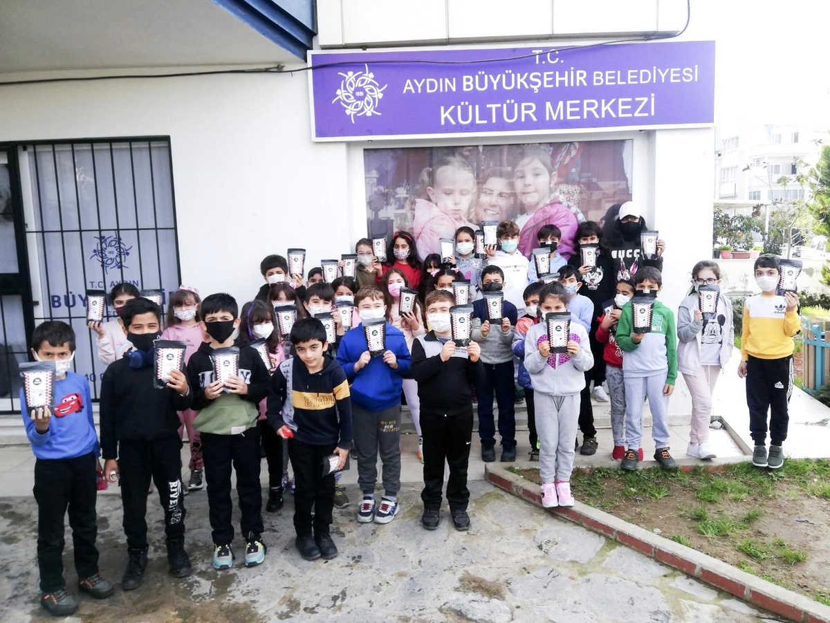 Aydın Büyükşehir Belediyesi\'nden öğrencilere vitamin takviyesi