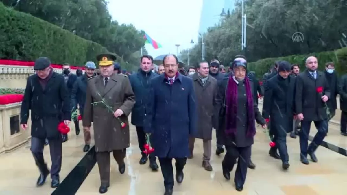Azerbaycan'da 'Kanlı Ocak' kurbanları anılıyor