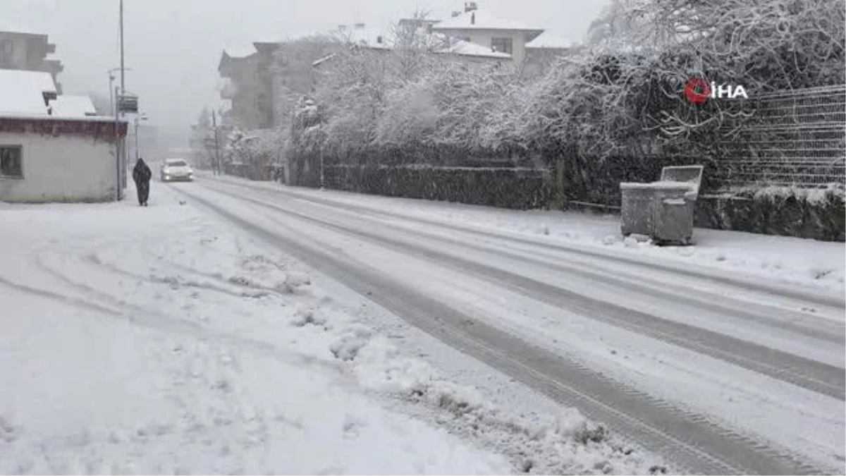 Bartın\'da kar kalınlığı 30 santimetreye ulaştı