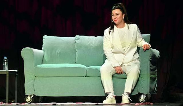 Camdaki Kız'ın Nalan'ı Burcu Biricik'in eski mesleği şoke etti!