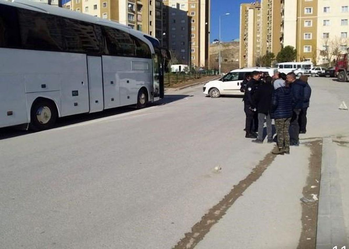 Son dakika haber... Cezaevi personel servisine silahlı saldırı