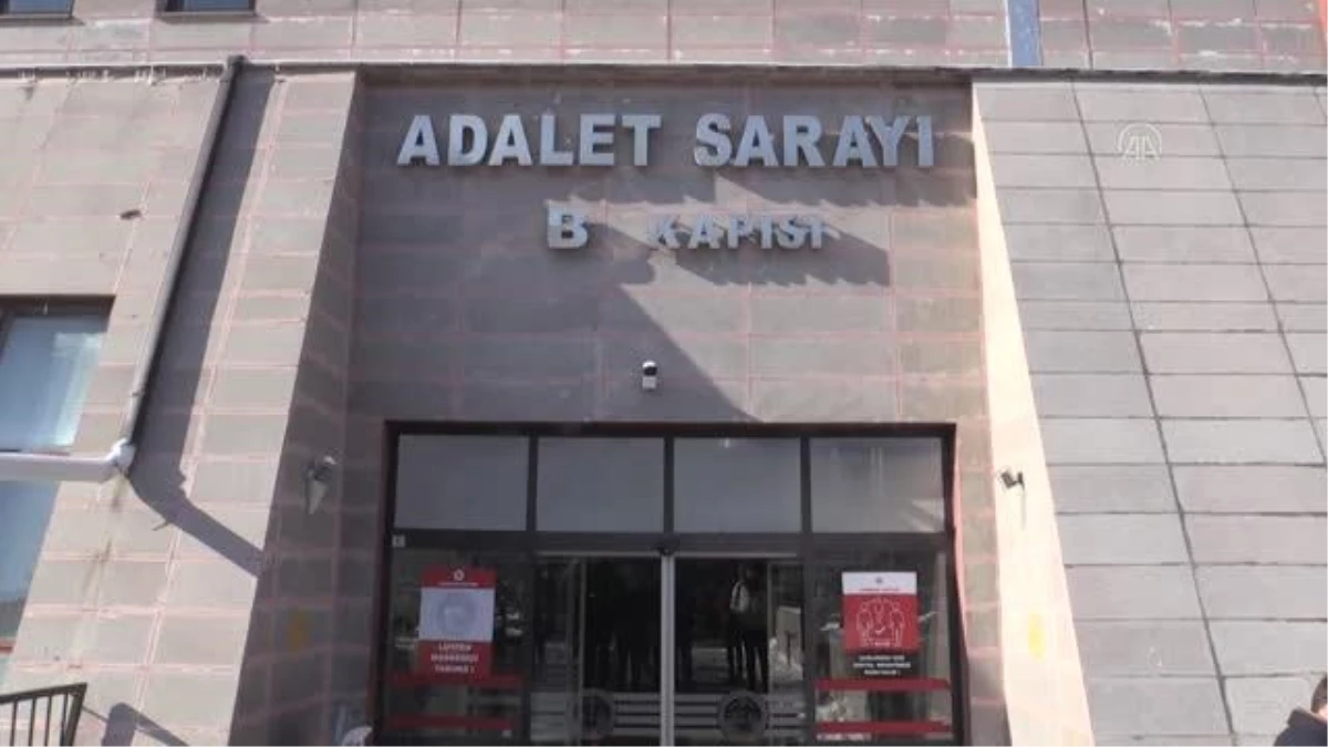 ESKİŞEHİR - "EFT iptali" ile dolandırıcılık yaptıkları iddiasıyla 9 zanlı yakalandı