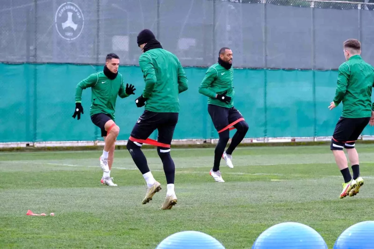 GZT Giresunspor 4 eksikle çalıştı