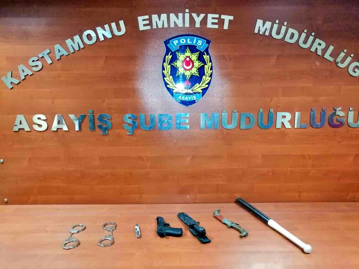 Kendilerini dolandıran şahsa 3 gün boyunca işkence yapan karı-koca yakayı ele verdi