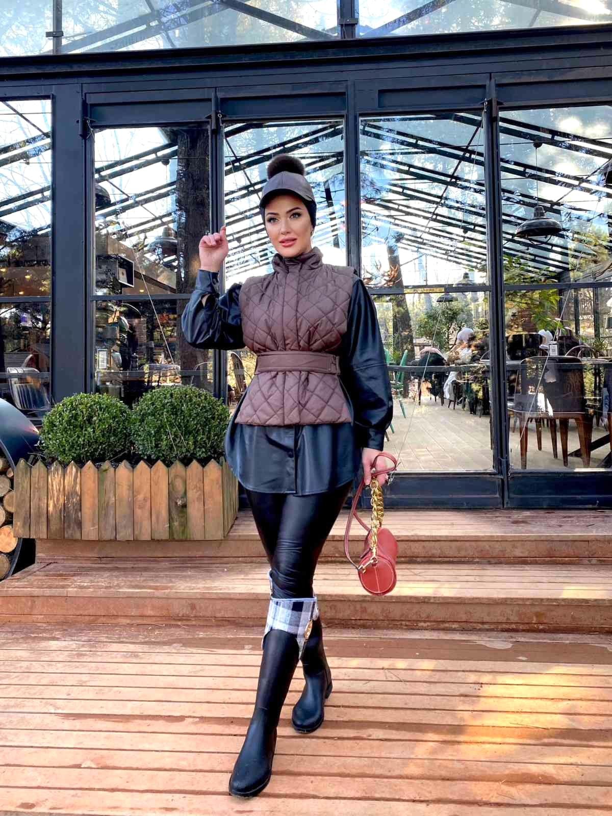 Modacı Miralay, yeni yılın kış modasına uygun kombin önerilerinde bulundu
