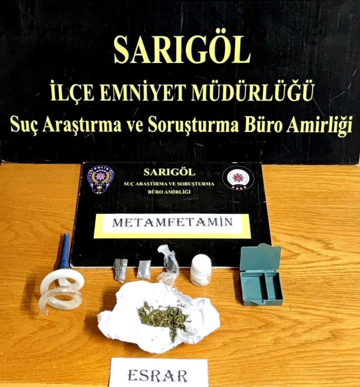 Sarıgöl\'de durdurulan araçtan uyuşturucu çıktı