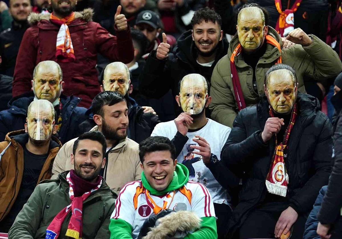 Spor Toto Süper Lig: Galatasaray: 0 - Kasımpaşa: 0 (Maç devam ediyor)