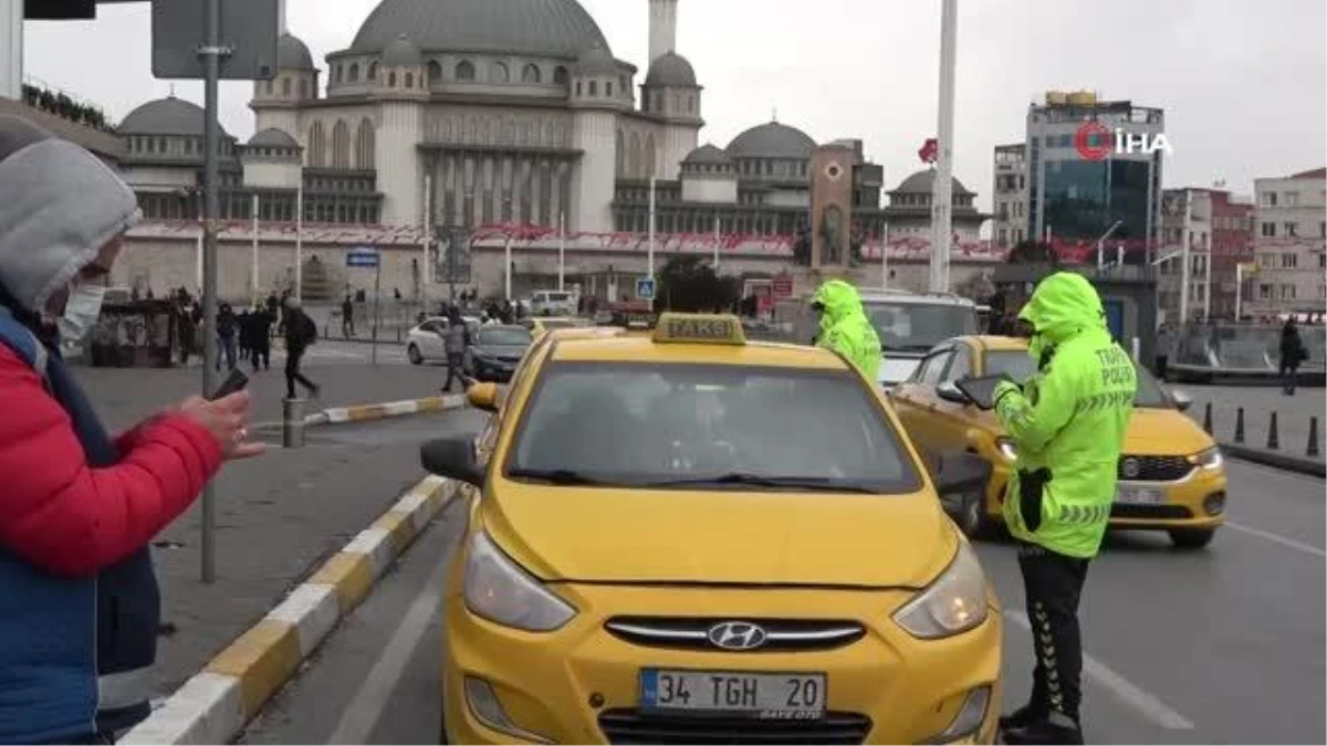 Taksim\'de trafik denetiminde taksicilere ceza yağdı