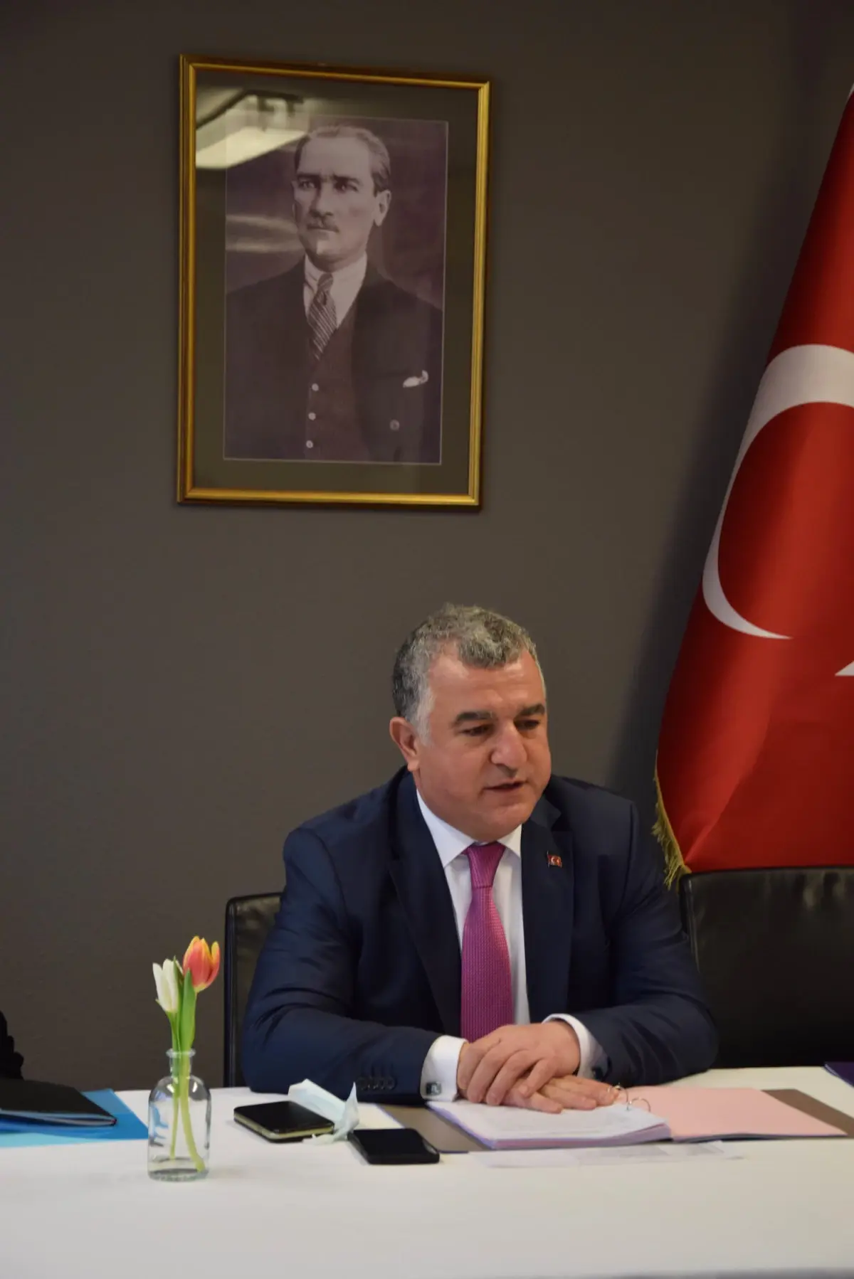 Türkiye'nin Berlin Büyükelçisi Şen, STK temsilcileriyle bir araya geldi